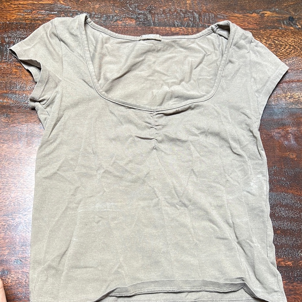 John Galt Brown Ruched swoopneck cropped tee OS